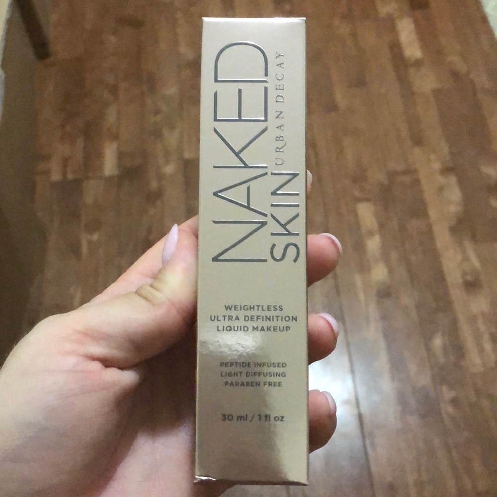 Urban decay naked skin foundation 7.0